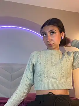 Isabella_Crofts webcam