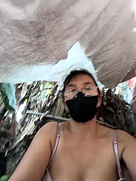 Pussy-xx webcam