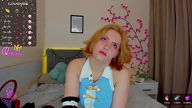 DellaRows webcam