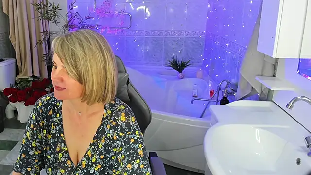 BettyGibsonn webcam