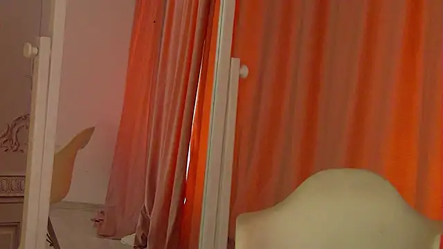MisshaNight webcam