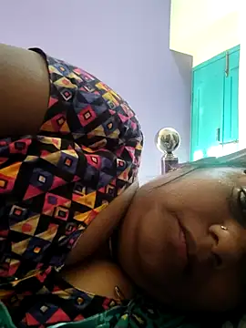 yamini1431 webcam