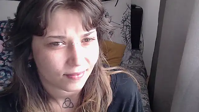 AlienforTwenty webcam