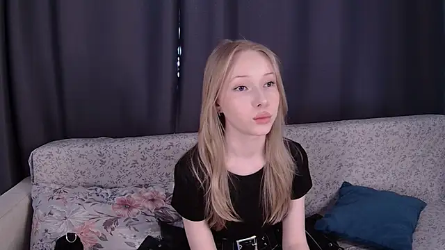 LovvieLov webcam