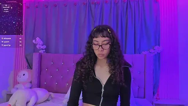 Sweet-Sadie webcam