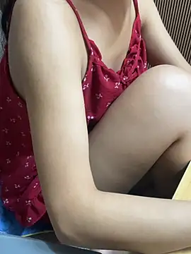Mina048 webcam