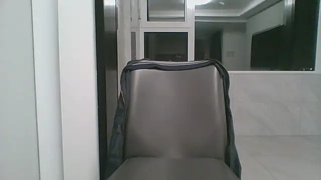 nole_china7 (Ask my age) - talk / fun / cum