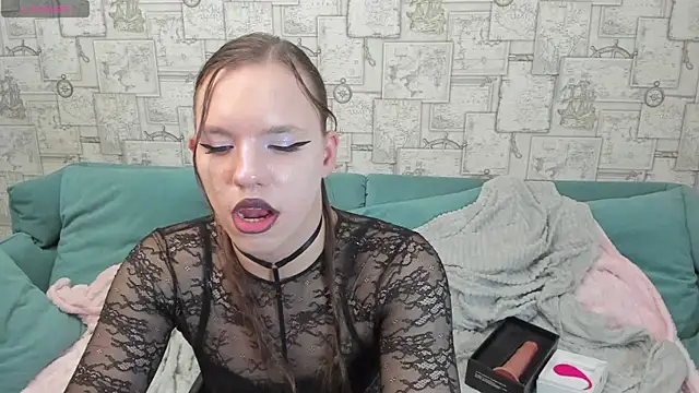 Madison_dolly webcam