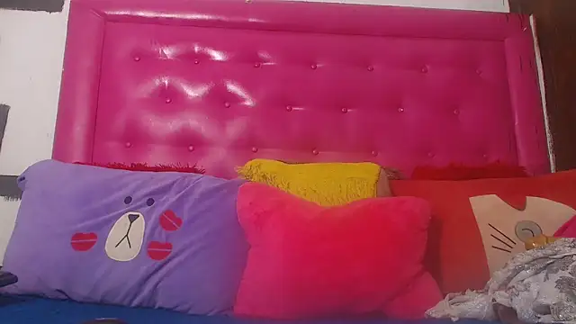 LoloQueen5 webcam