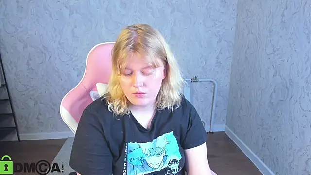 luna_c0ra webcam
