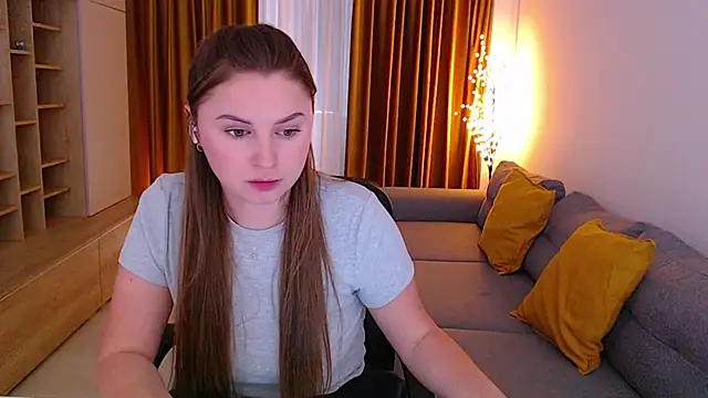 mia_bloomy webcam