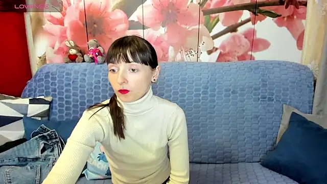 TayanaJons webcam