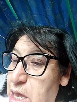 clarita_01 (F mature) - Mostrar culo y vajina😝😝😝