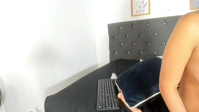 Tiffany_Delucci webcam