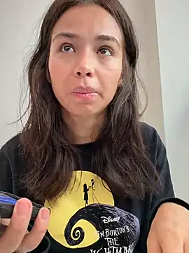 Adriennesexxx webcam