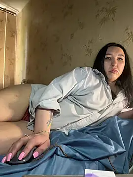 Naughtbaby_2025 webcam