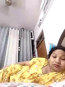 Cute-Janvi20 webcam