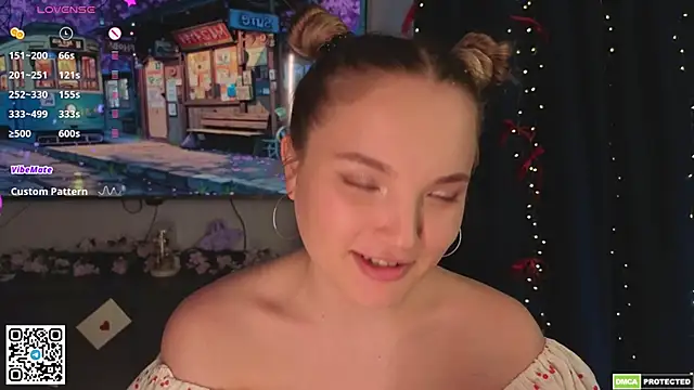 JulieLupo webcam