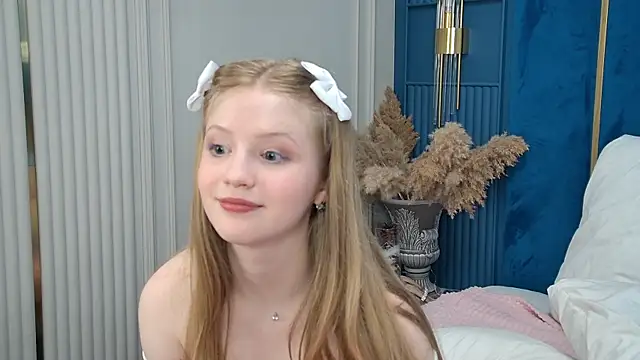 LilianHowards webcam