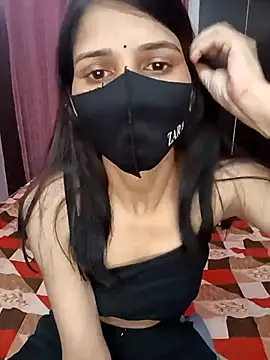 cutieRuhi07 webcam