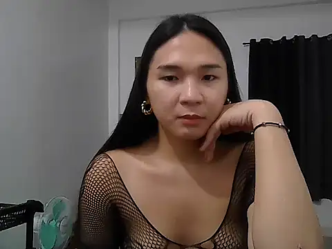 モデル: cumslut_selena69