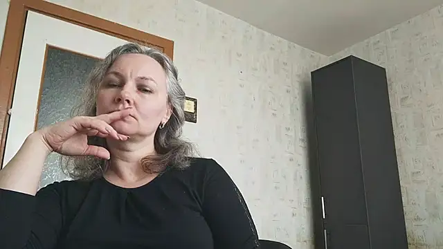 EdithManning webcam