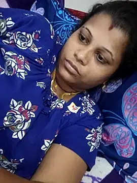 sweetqueen143 webcam