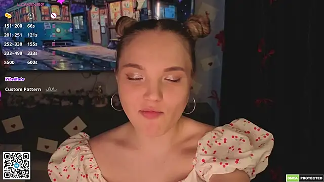 JulieLupo webcam