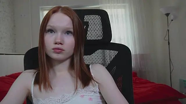 Nellie_baby webcam