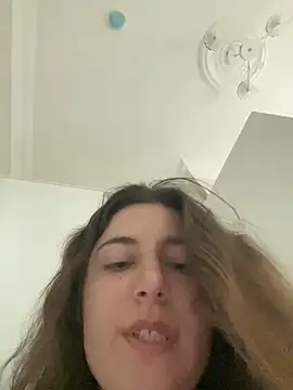 kate_nicepops999114 webcam