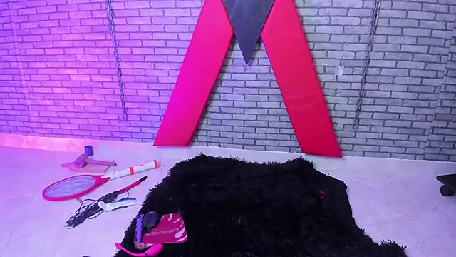 hillary_bigbutt