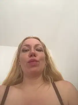 SofiaJoy webcam