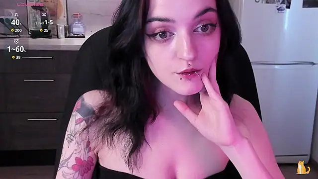 linaa__tyaan webcam