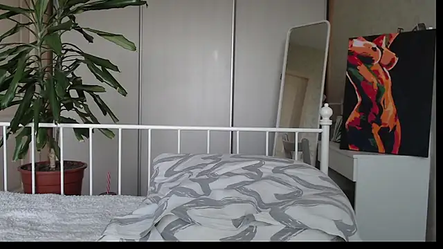 ShyEvaa webcam