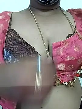 gaurika18 webcam