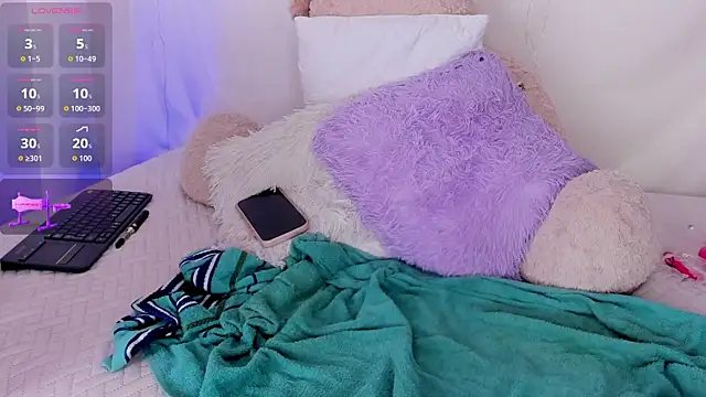 Nyra_lux16 webcam