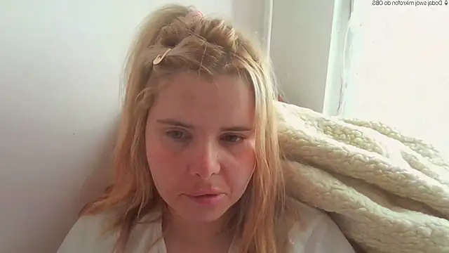 HornyElena webcam