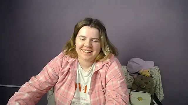 so_shy - So_shy's free webcam - UK Sex Cams