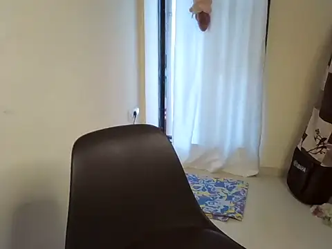 MakeMeCumAhh webcam