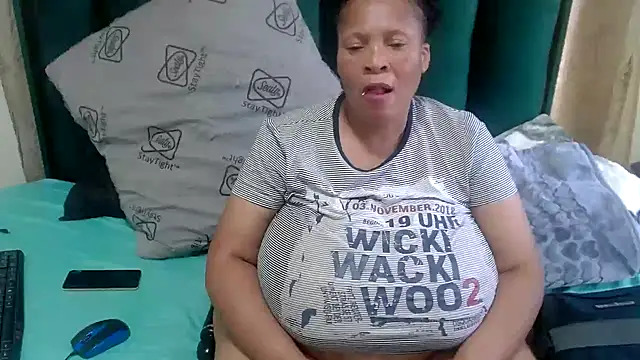 CaramelMelons78 webcam