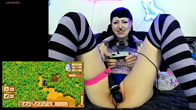purple_coffin666 (F young) - 3 Videos nach Wahl