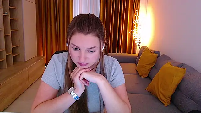 mia_bloomy webcam