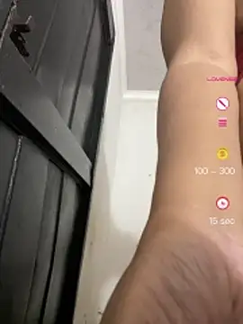 XHotJuicyBootyXX