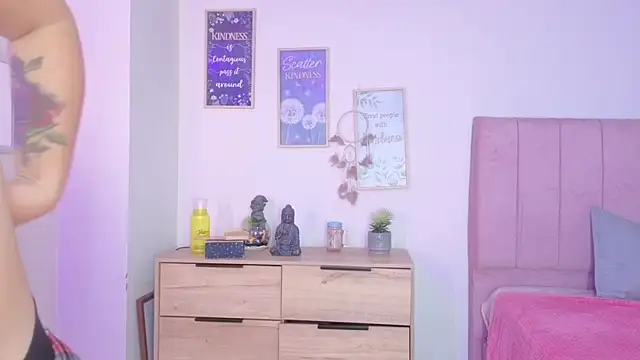 bluee_hazell webcam