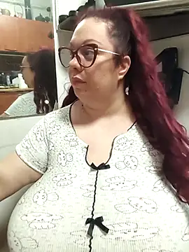 dollcandyx (F milf) - Last tipper get a spicy video🌶️