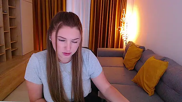 mia_bloomy webcam
