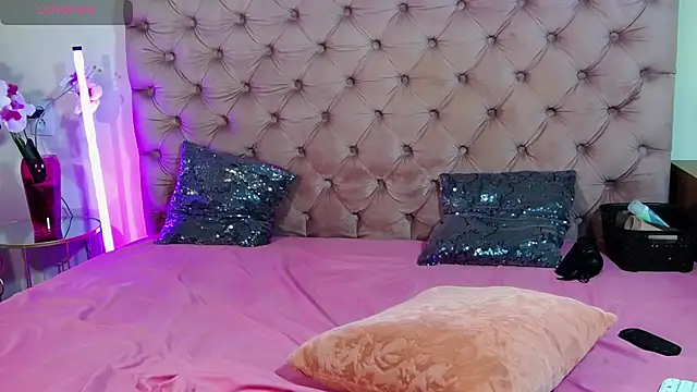 Erikka__ webcam