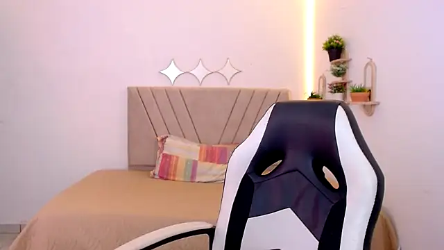 zara_cute webcam