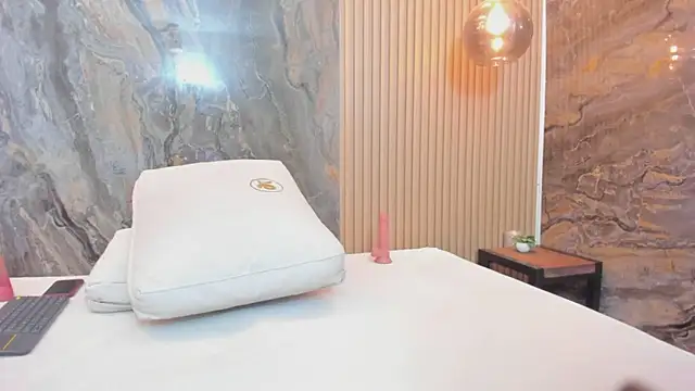 mary_spencer webcam
