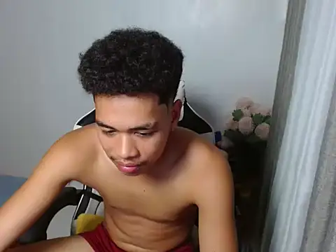 curlyasian_njxx webcam